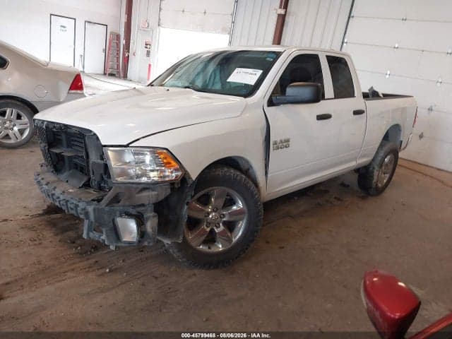 2018 RAM 1500 EXPRESS 4X4 6'4 BOX 2