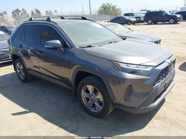2022 TOYOTA RAV4 XLE - 1
