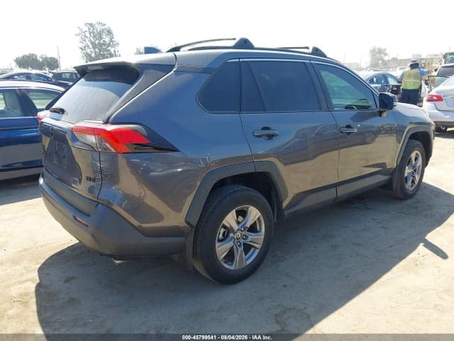 2022 TOYOTA RAV4 XLE 4