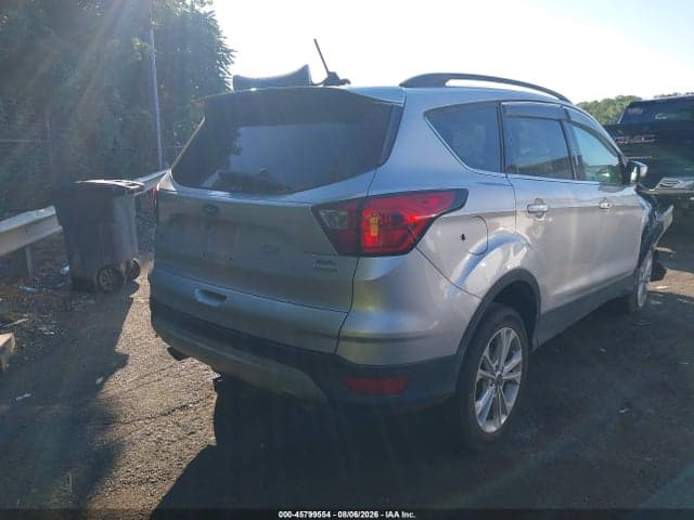 2019 FORD ESCAPE SEL 4