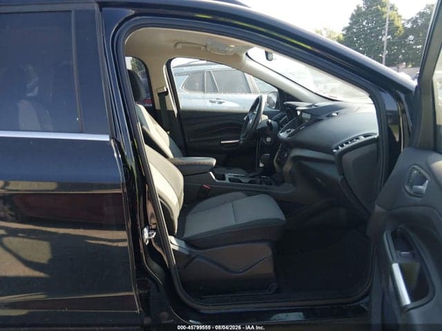 2017 FORD ESCAPE SE 5