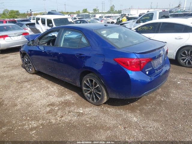 2017 TOYOTA COROLLA SE 3