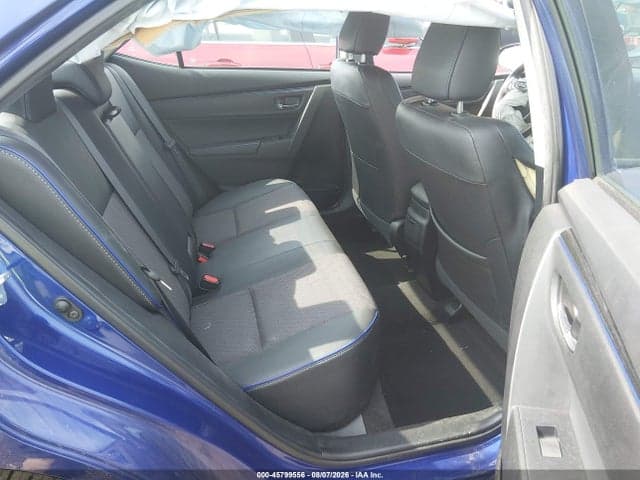 2017 TOYOTA COROLLA SE 8
