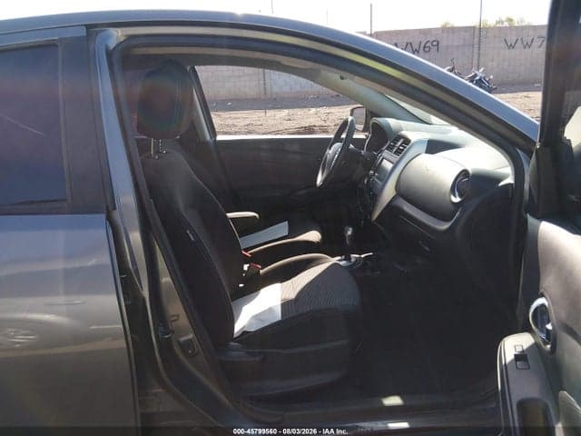 2019 NISSAN VERSA 1.6 SV 5