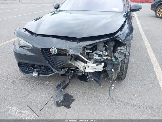 2023 ALFA ROMEO GIULIA VELOCE AWD 6