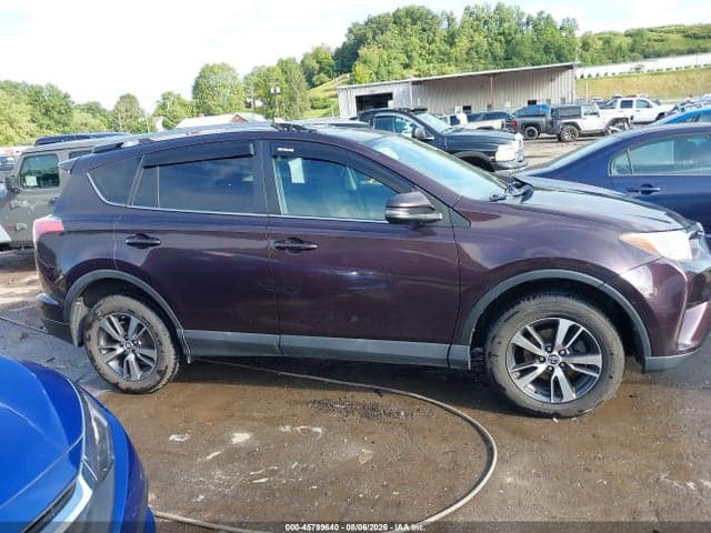 2018 TOYOTA RAV4 XLE 14