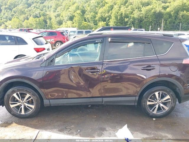 2018 TOYOTA RAV4 XLE 15