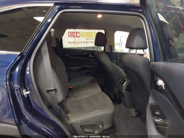 2020 KIA SORENTO 2.4L LX 8