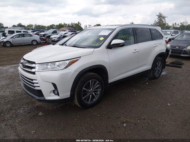 2019 TOYOTA HIGHLANDER XLE 2