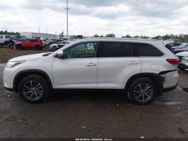 2019 TOYOTA HIGHLANDER XLE 15