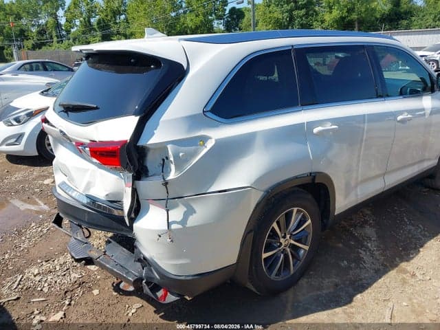 2019 TOYOTA HIGHLANDER XLE 19