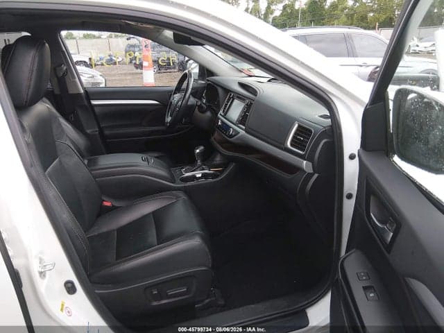 2019 TOYOTA HIGHLANDER XLE 5