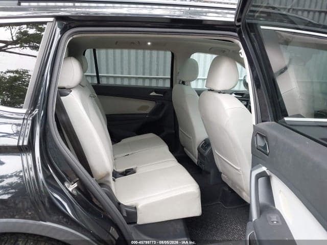 2018 VOLKSWAGEN TIGUAN 2.0T SE/2.0T SEL 8