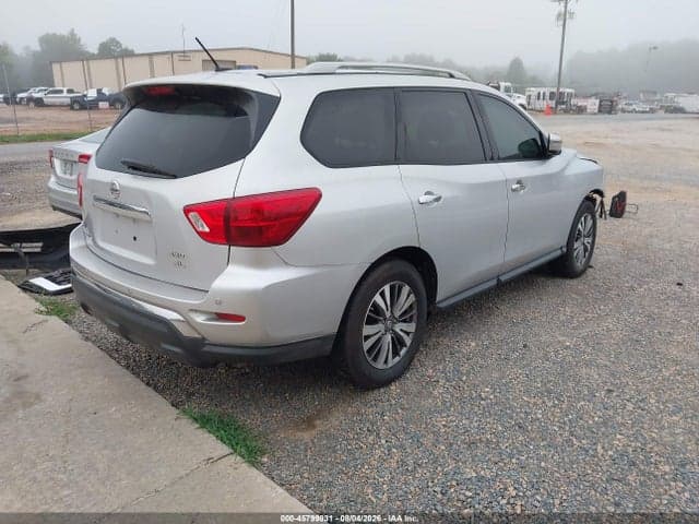 2018 NISSAN PATHFINDER SL 4
