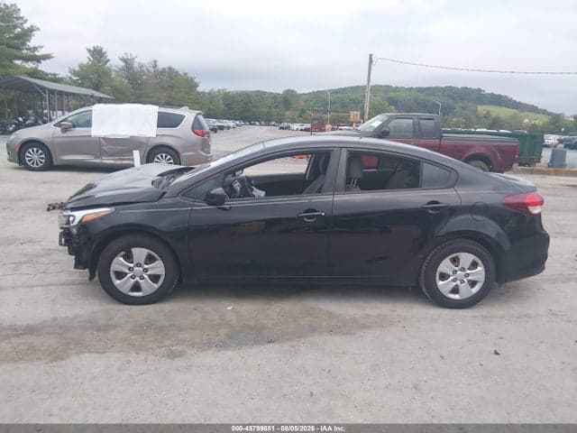 2017 KIA FORTE LX 14