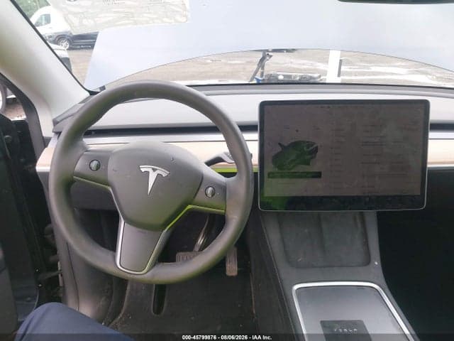 2023 TESLA MODEL Y RWD 18