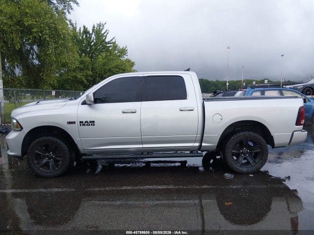 2017 RAM 1500 NIGHT 4X4 5'7 BOX 15