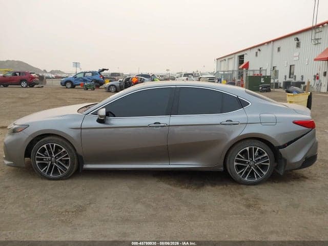 2025 TOYOTA CAMRY XLE 14