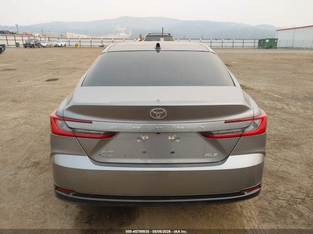 2025 TOYOTA CAMRY XLE 16