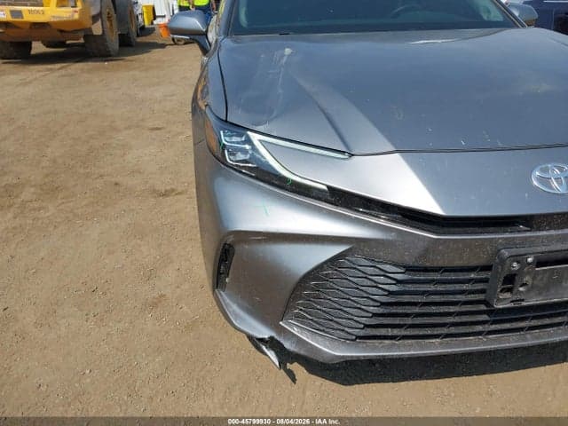 2025 TOYOTA CAMRY XLE 17