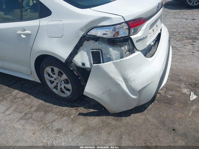 2020 TOYOTA COROLLA LE 17