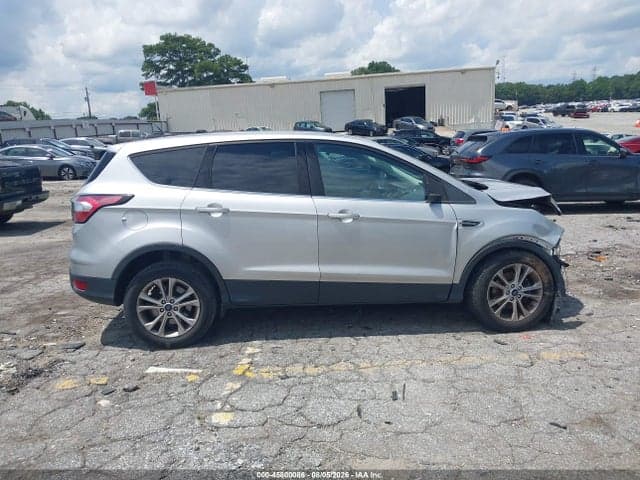 2017 FORD ESCAPE SE 12