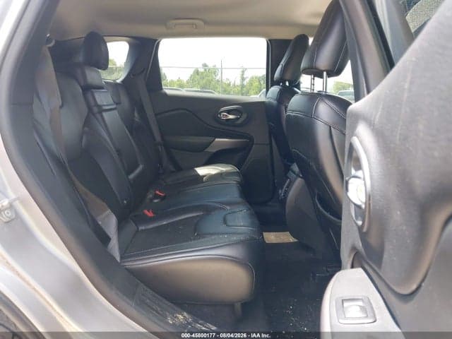 2019 JEEP CHEROKEE LATITUDE PLUS 4X4 8