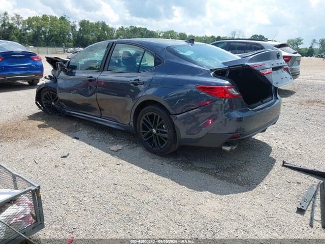 2026 TOYOTA CAMRY SE 3