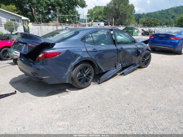2026 TOYOTA CAMRY SE 4