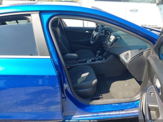 2017 CHEVROLET CRUZE LT AUTO 5