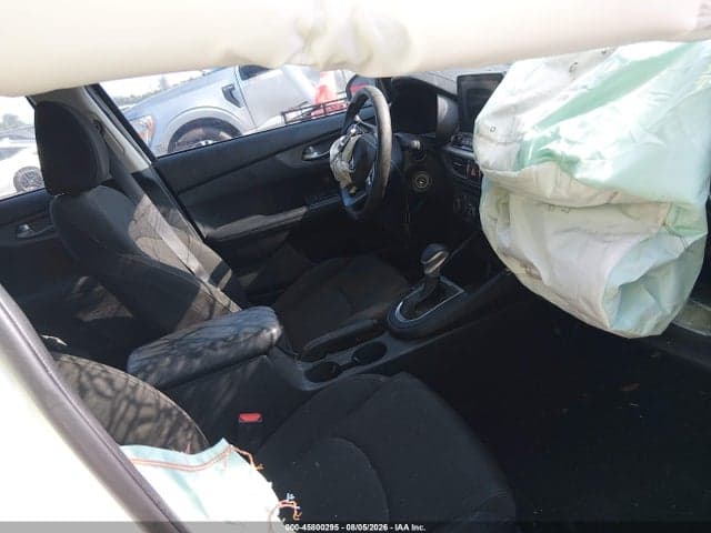 2021 KIA FORTE FE 5