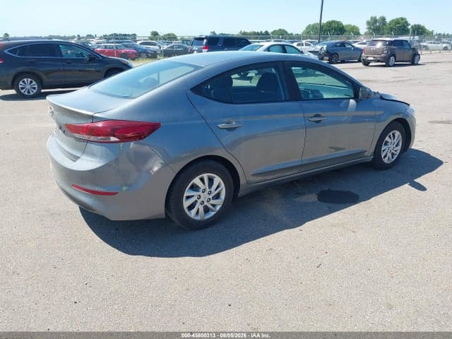 2018 HYUNDAI ELANTRA SE 4