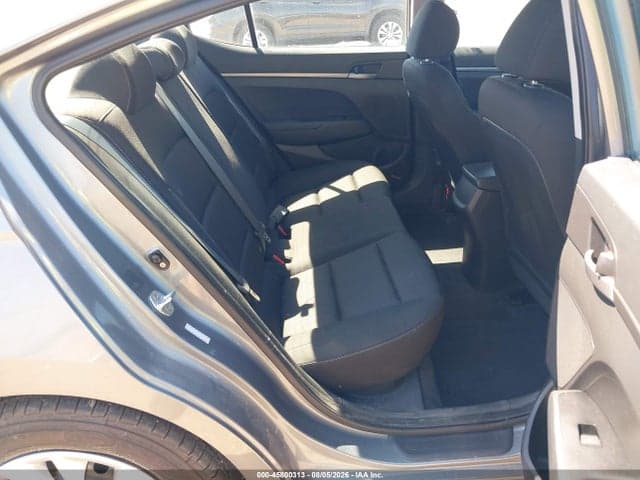 2018 HYUNDAI ELANTRA SE 8