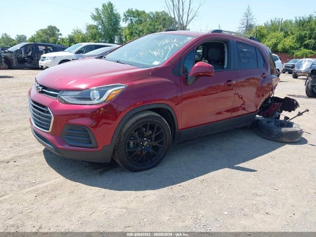 2021 CHEVROLET TRAX AWD LT 2