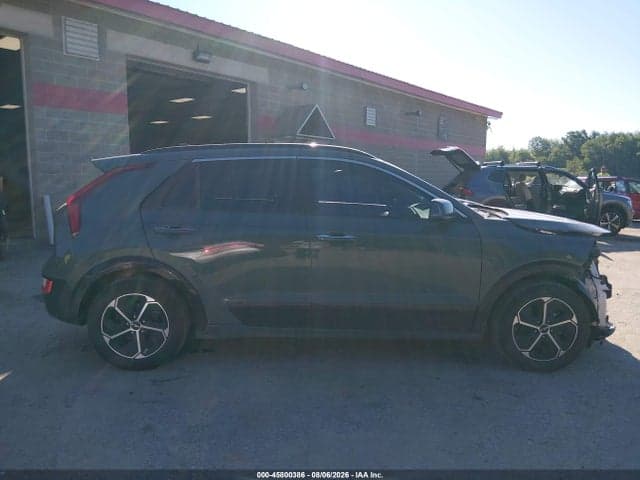 2023 KIA NIRO SX 13