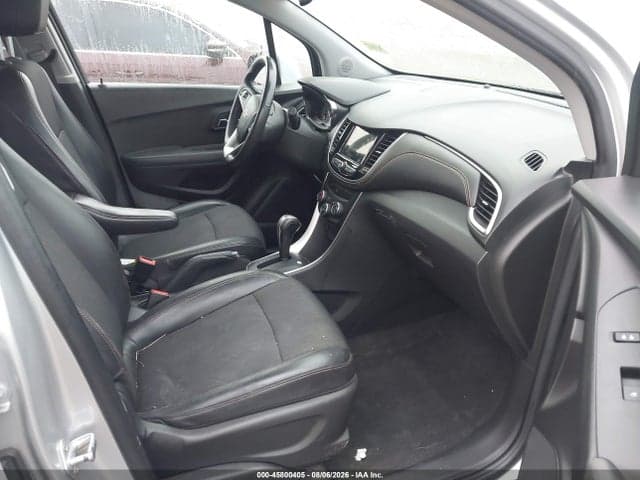 2019 CHEVROLET TRAX LT 5