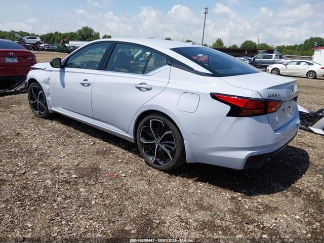 2025 NISSAN ALTIMA SR FWD 3