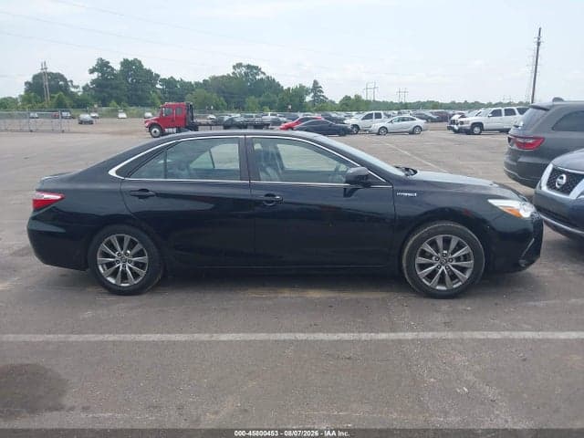 2017 TOYOTA CAMRY HYBRID XLE 13