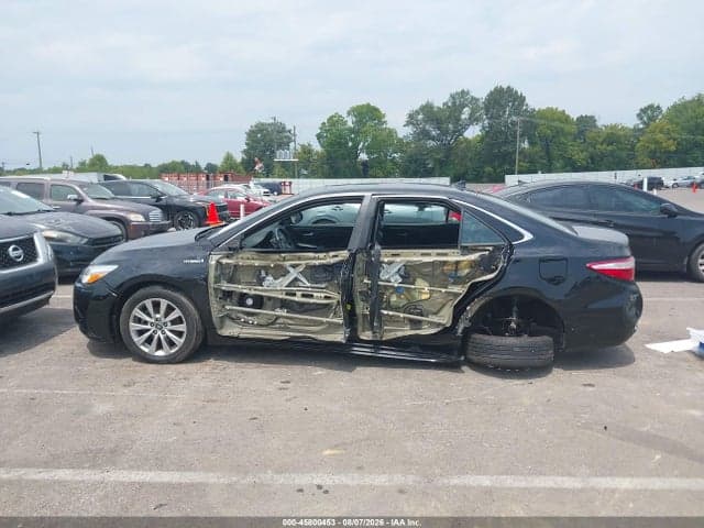 2017 TOYOTA CAMRY HYBRID XLE 14