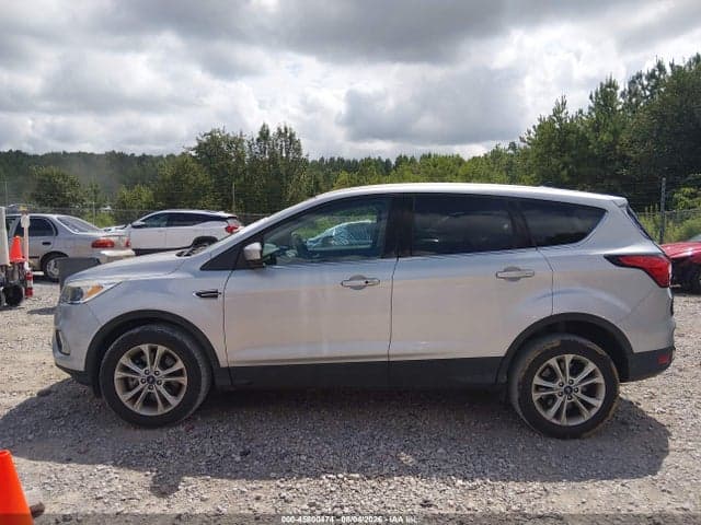 2019 FORD ESCAPE SE 15