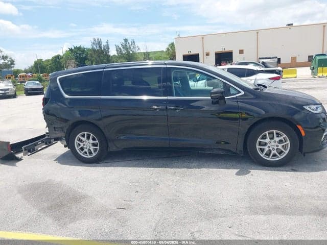 2024 CHRYSLER PACIFICA TOURING L 14