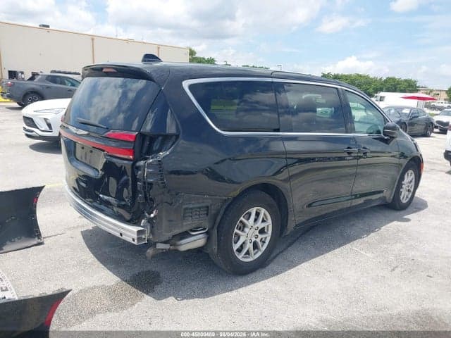 2024 CHRYSLER PACIFICA TOURING L 18