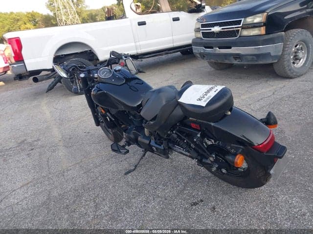 2019 HONDA VT750 C2B 3