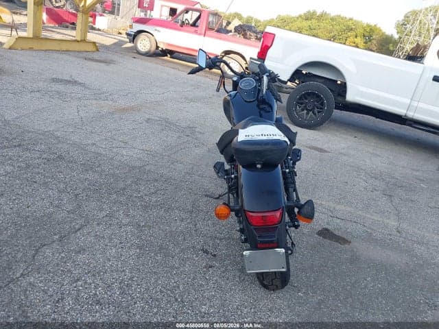 2019 HONDA VT750 C2B 6