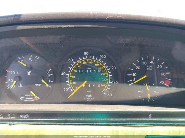 1982 MERCEDES-BENZ 380-CLASS 7