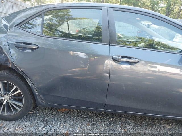 2018 TOYOTA COROLLA LE 17