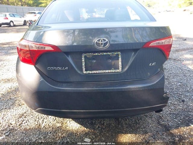 2018 TOYOTA COROLLA LE 21