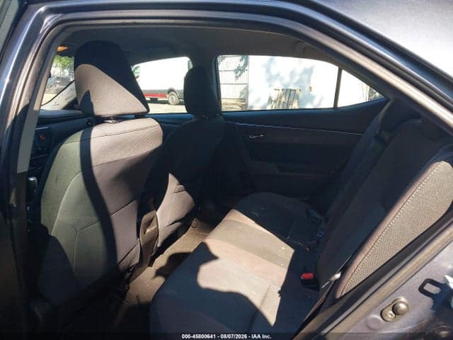 2018 TOYOTA COROLLA LE 8