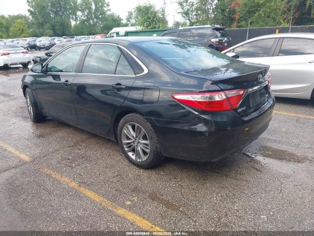2017 TOYOTA CAMRY SE 3