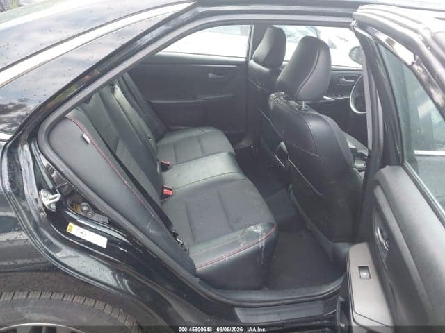 2017 TOYOTA CAMRY SE 8
